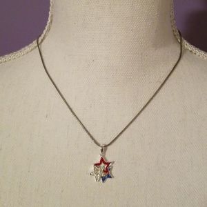 Three star necklace